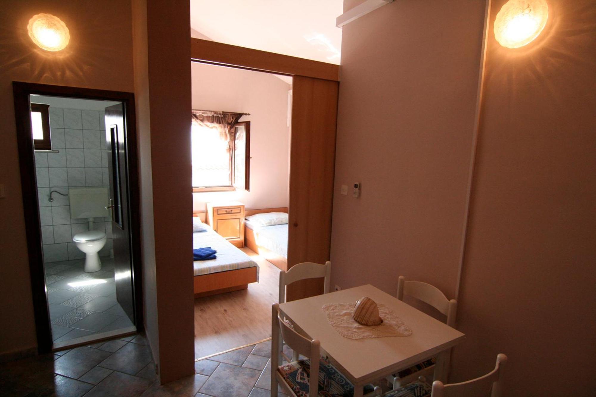 Apartments Marta Trogir Quarto foto