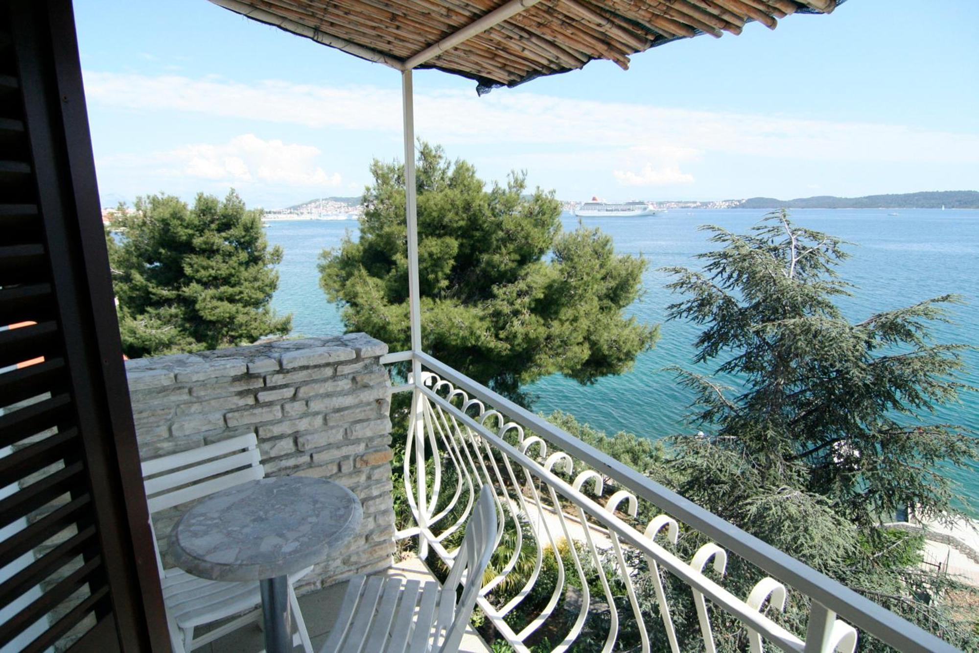 Apartments Marta Trogir Quarto foto