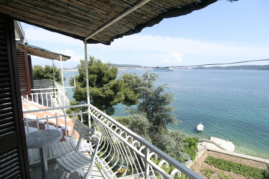 Apartments Marta Trogir Quarto foto