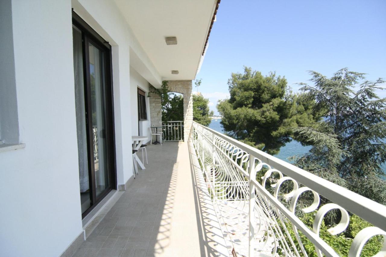 Apartments Marta Trogir Exterior foto